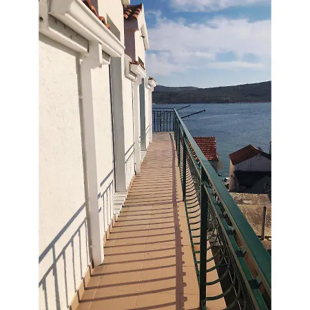Strma Apartment Primosten