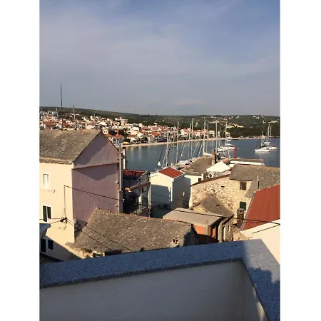 Strma Apartment Primosten