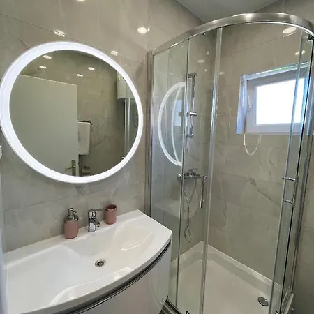 Strma Apartment *