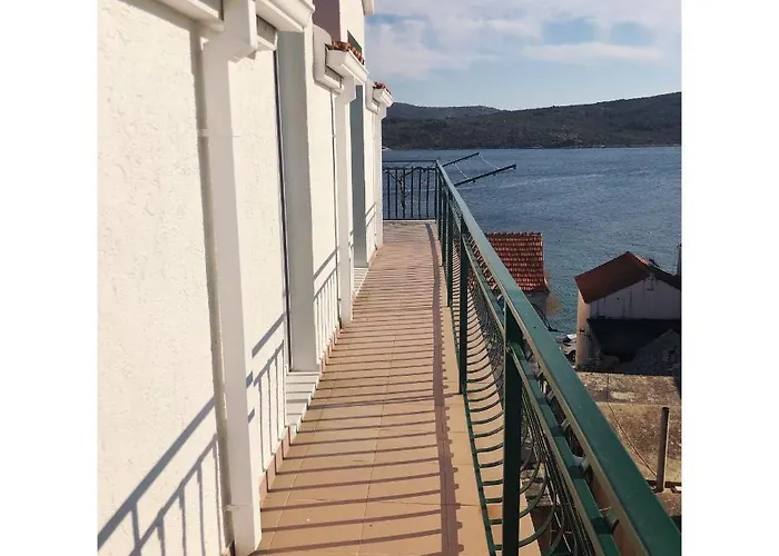 Strma Apartman Primosten